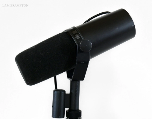 Shure - SM7B 4